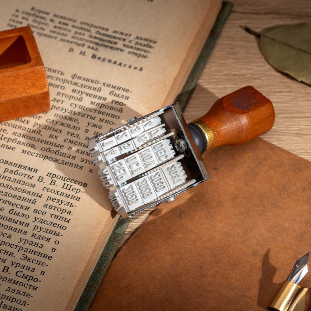 Retro Wooden Roller Date Seal  - Rubber Date Stamp recensie en prijs